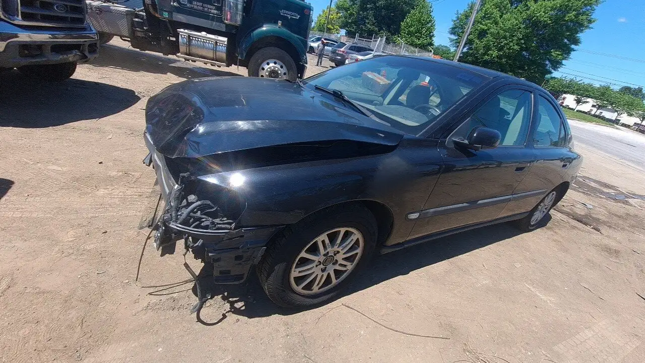 Photo of 2004 Volvo S60