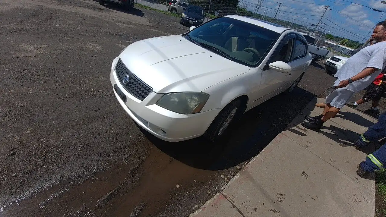 Photo of 2006 Nissan Altima