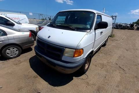 Photo of 2002 Dodge Ram 1500 Van