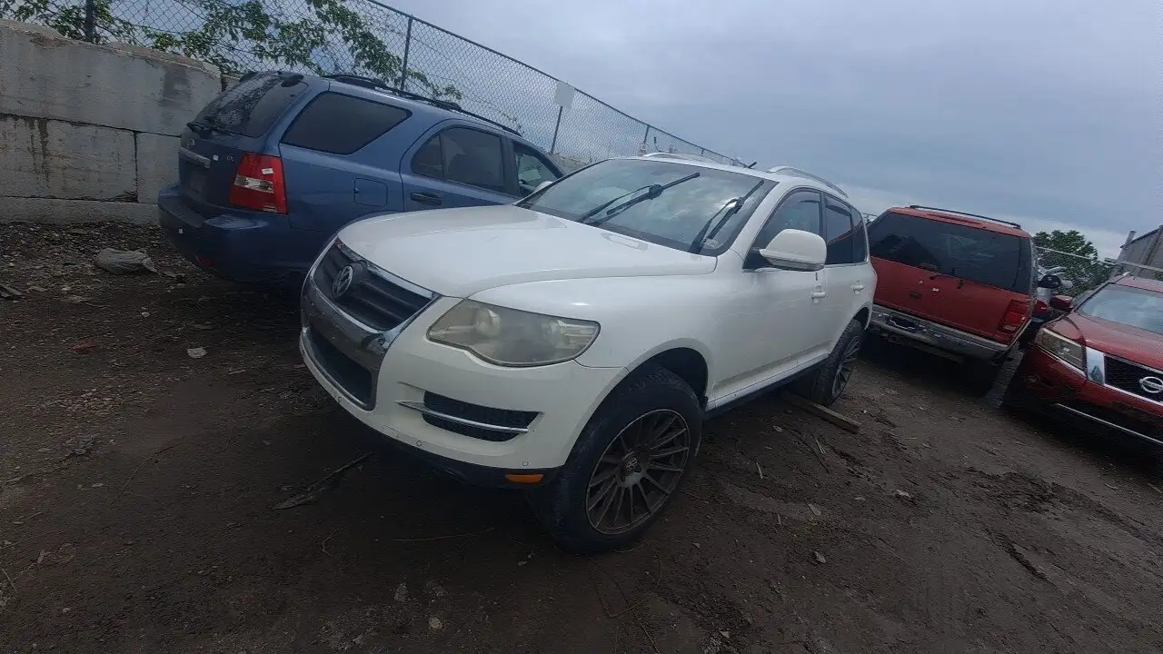 Photo of 2008 Volkswagen Touareg