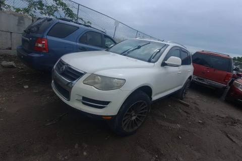 Photo of 2008 Volkswagen Touareg