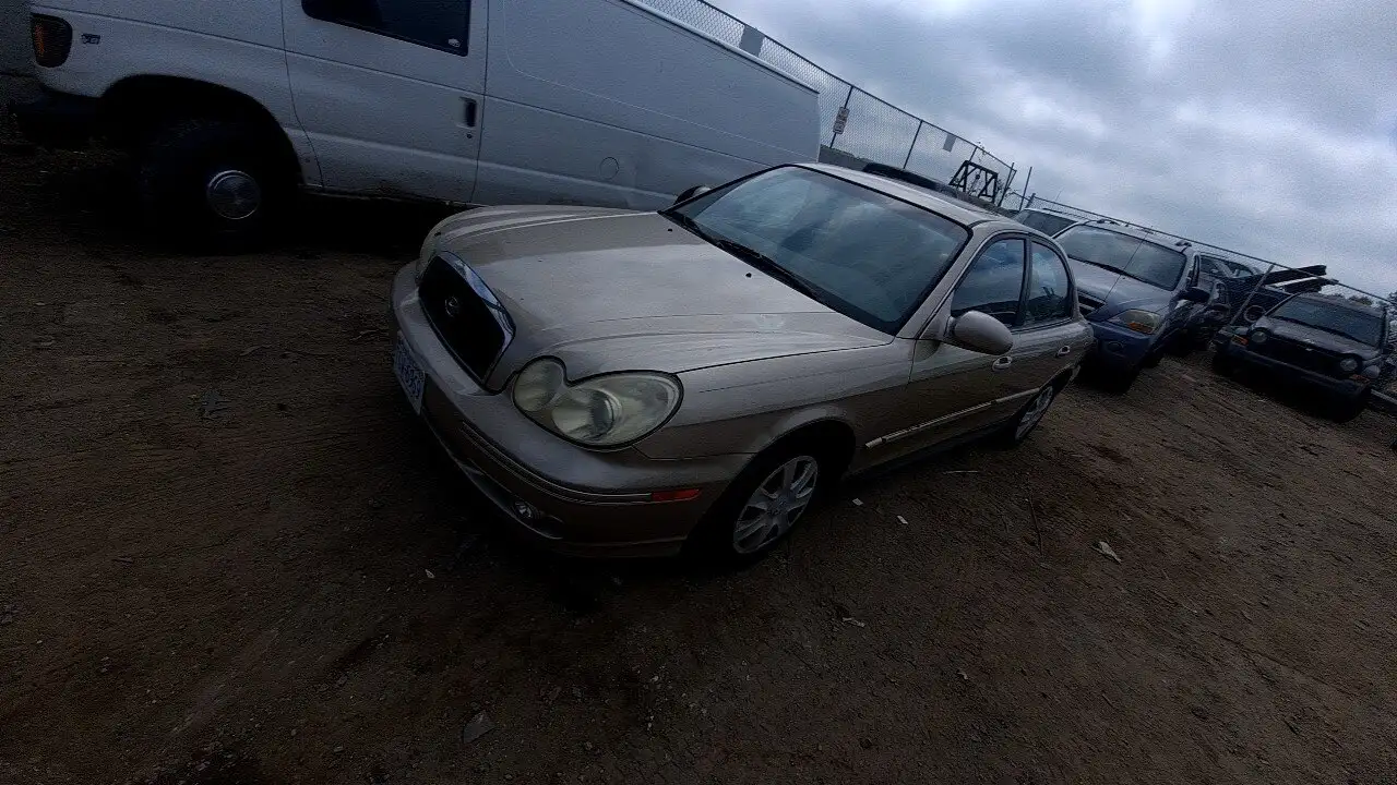 Photo of 2005 Hyundai Sonata