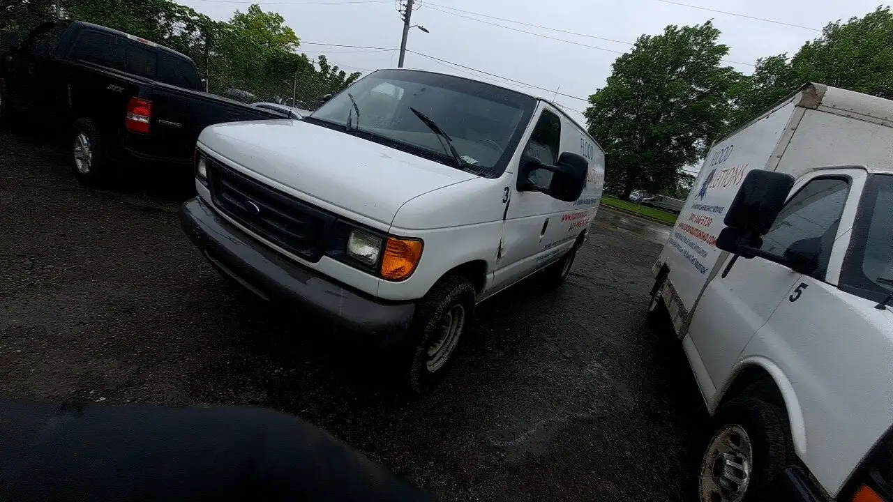 Photo of 2007 Ford E-250