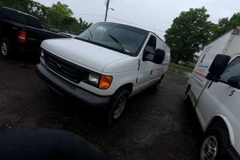 Photo of 2007 Ford E-250