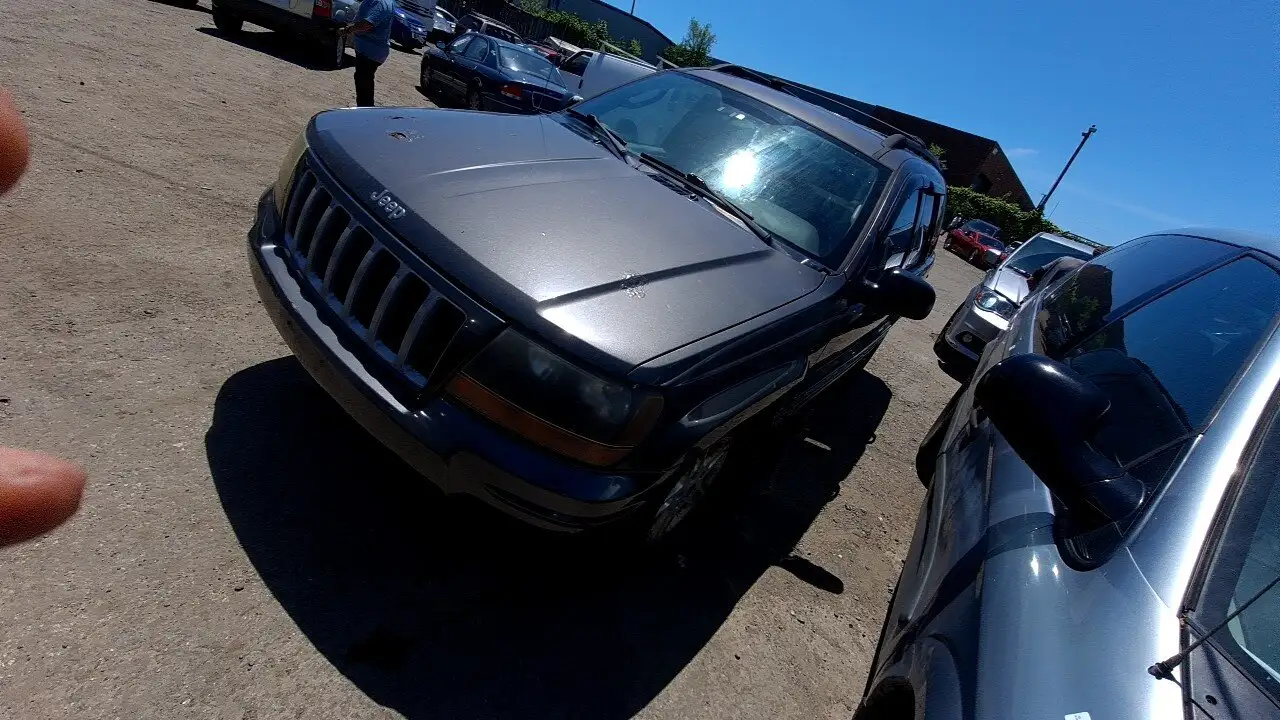 Photo of 2004 Jeep Grand Cherokee