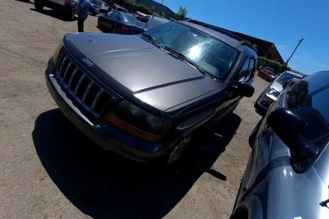 Photo of 2004 Jeep Grand Cherokee