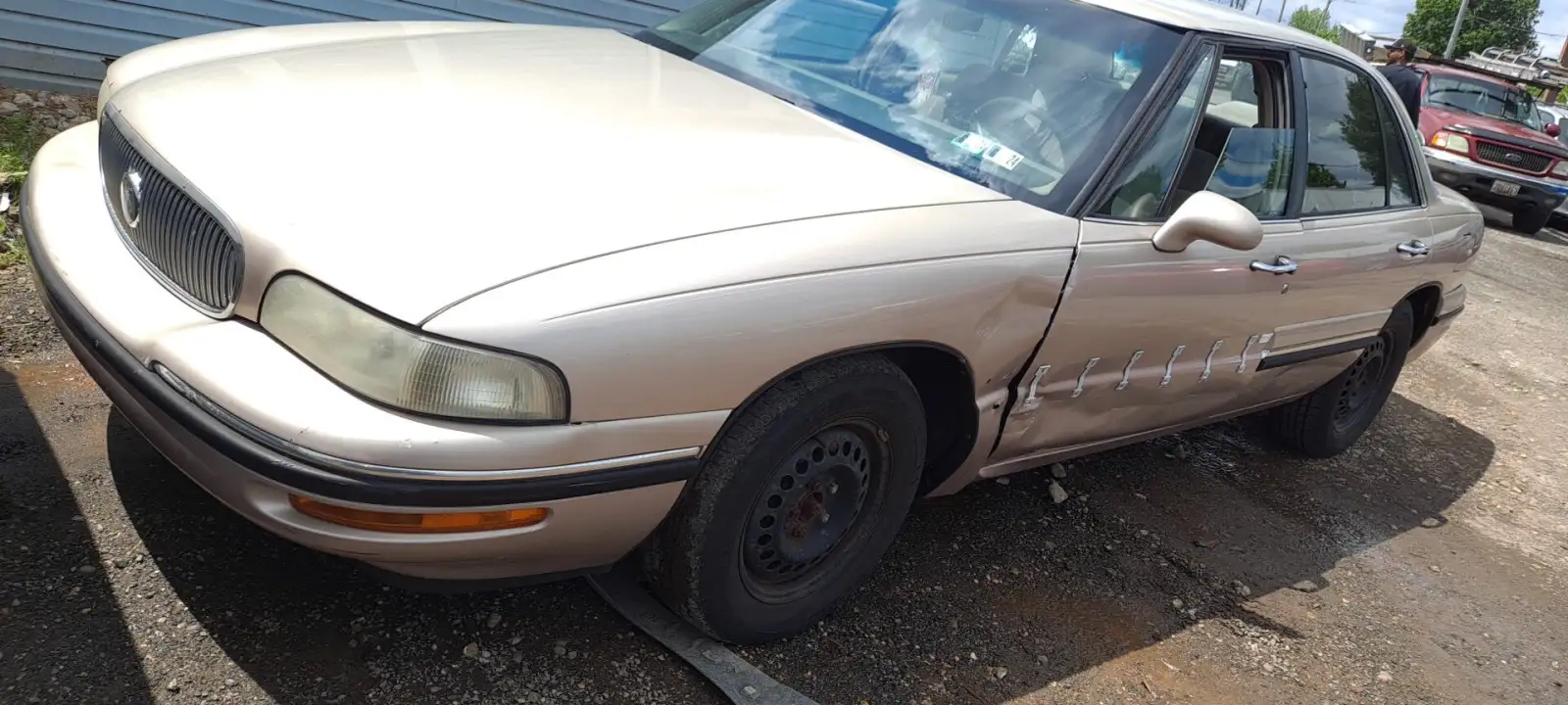 Photo of 1998 Buick Lesabre