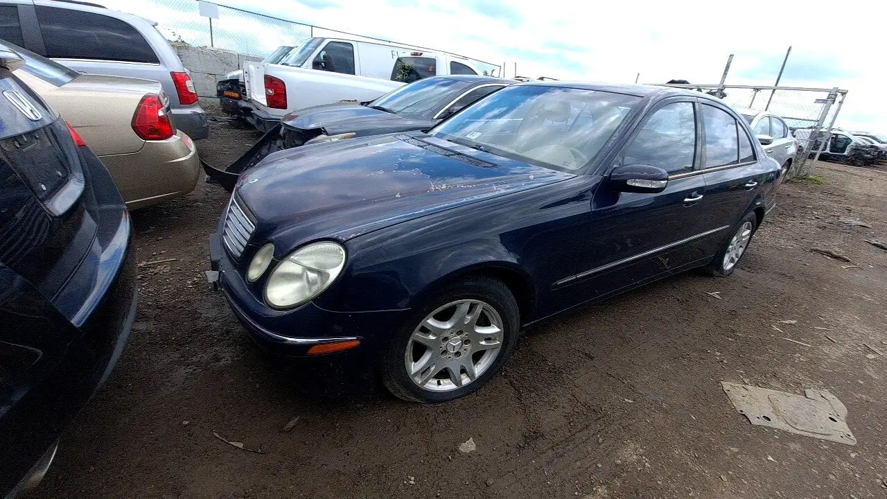 Photo of 2005 Mercedes-Benz E320