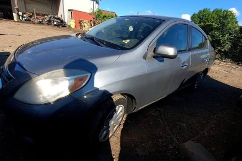Photo of 2012 Nissan Versa