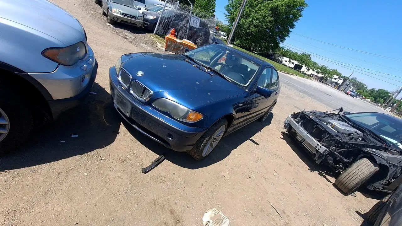 Photo of 2005 Bmw 325Xi