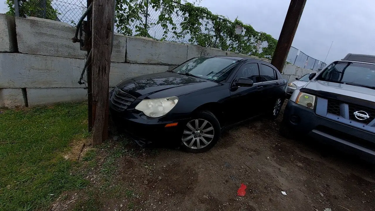 Photo of 2010 Chrysler Sebring