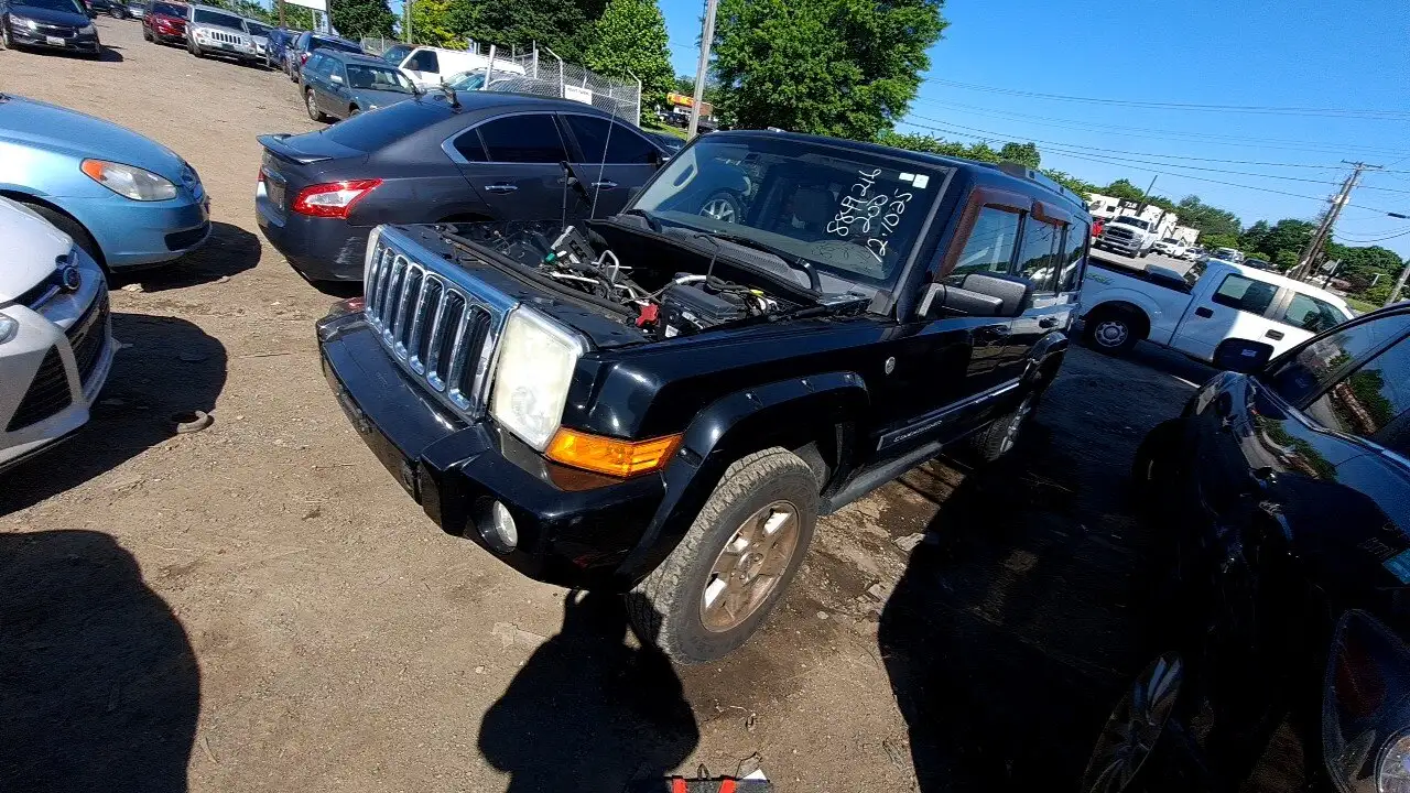 Photo of 2006 Jeep Commander