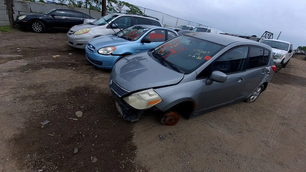 Photo of 2007 Nissan Versa