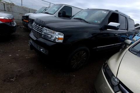 Photo of 2012 Lincoln Navigator