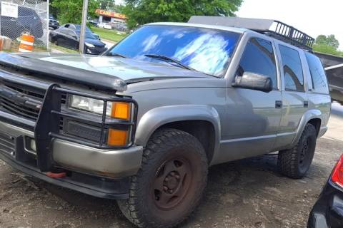 Photo of 1999 Chevrolet Tahoe