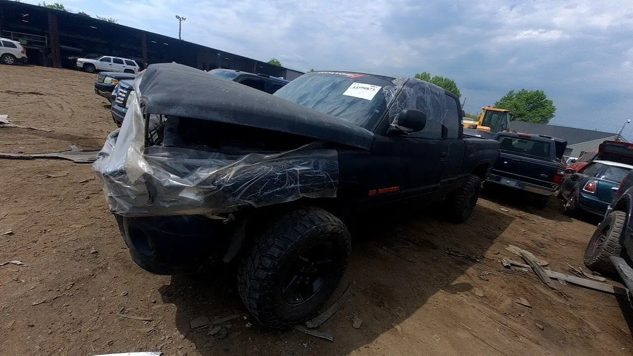 Photo of 2000 Dodge Ram 1500