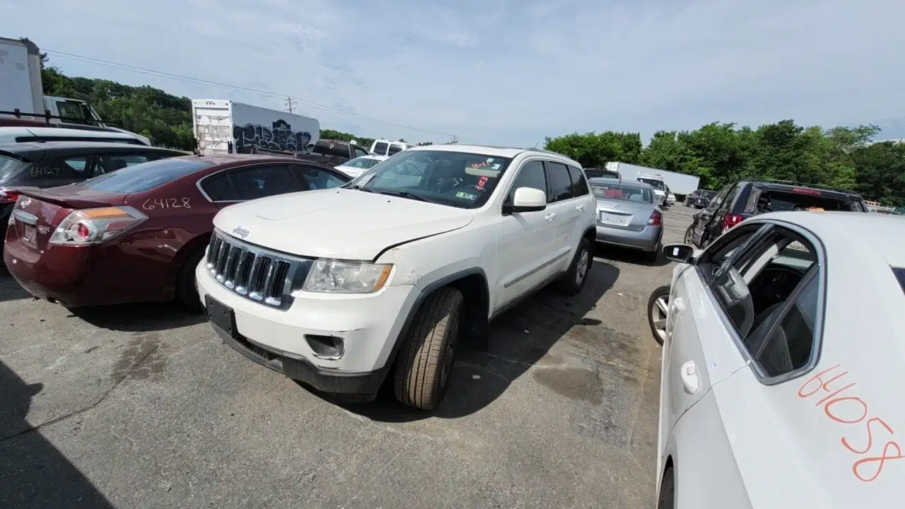 Photo of 2011 Jeep Grand Cherokee