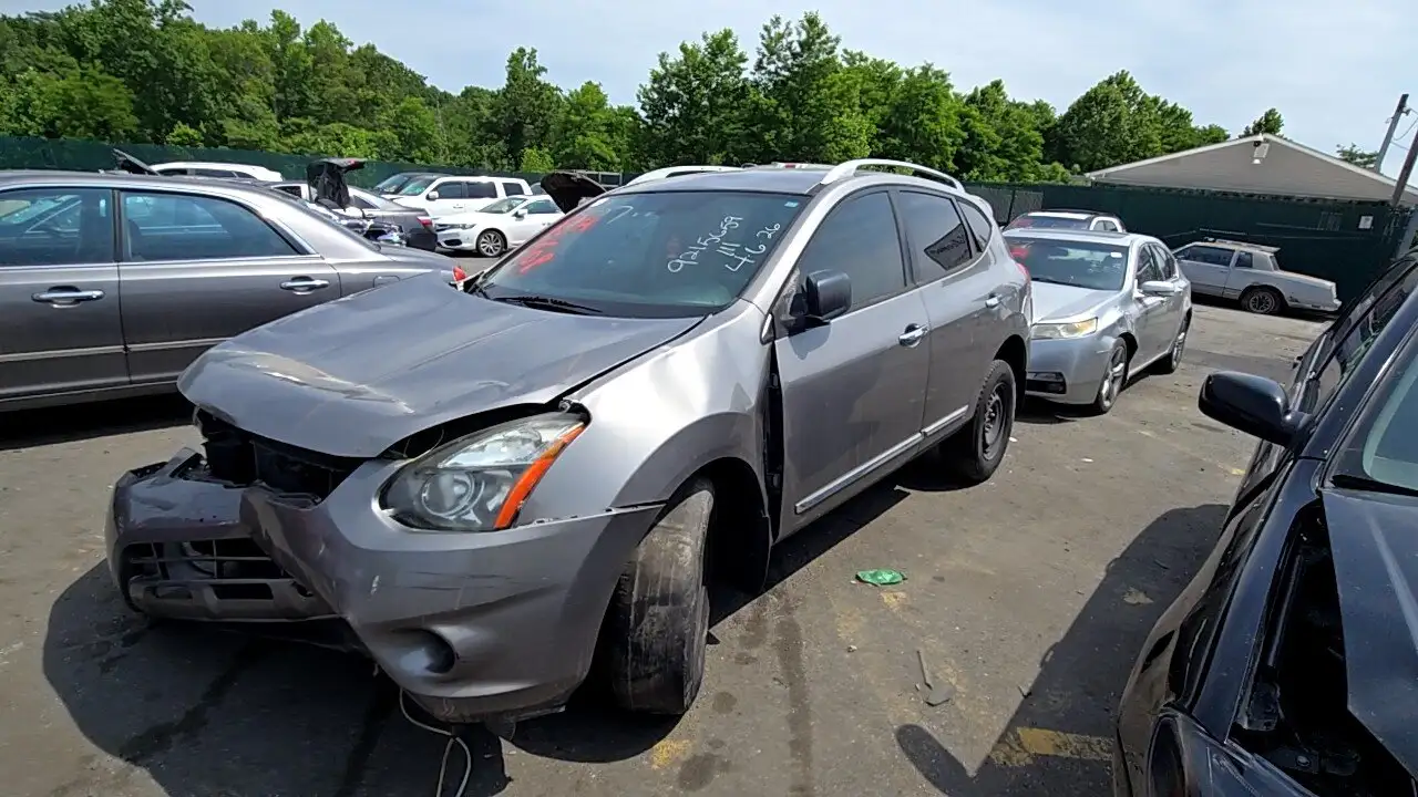 Photo of 2014 Nissan Rogue Select