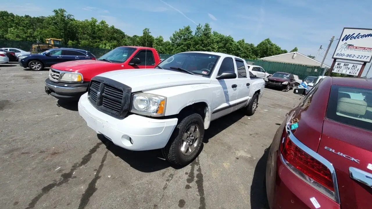 Photo of 2005 Dodge Dakota