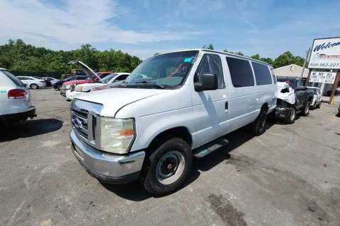Photo of 2008 Ford E-350 Super Duty