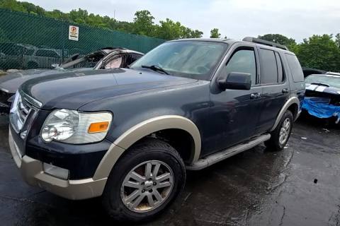 Photo of 2010 Ford Explorer