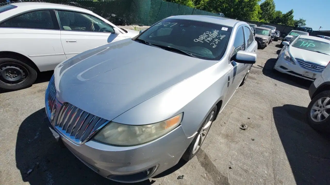 Photo of 2012 Lincoln Mks