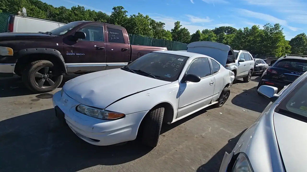 Photo of 2004 Oldsmobile Alero
