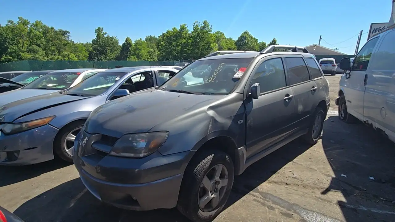 Photo of 2003 Mitsubishi Outlander