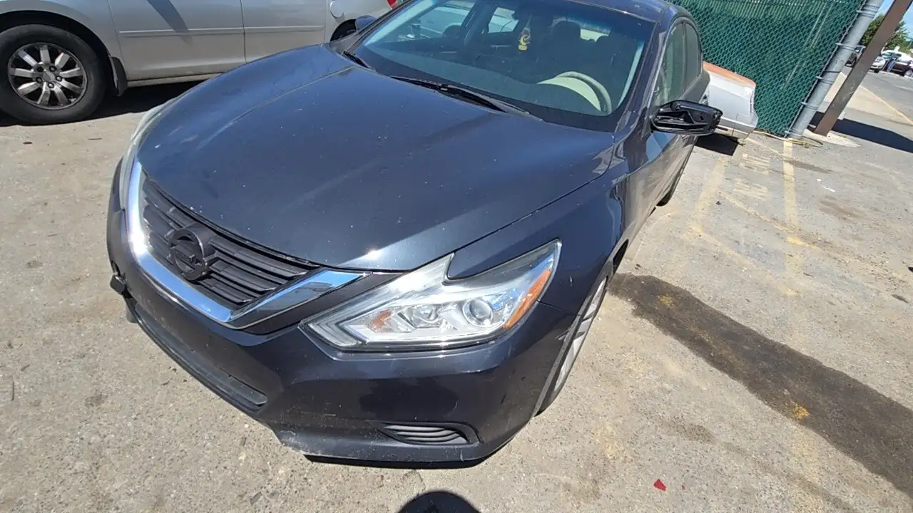 Photo of 2016 Nissan Altima