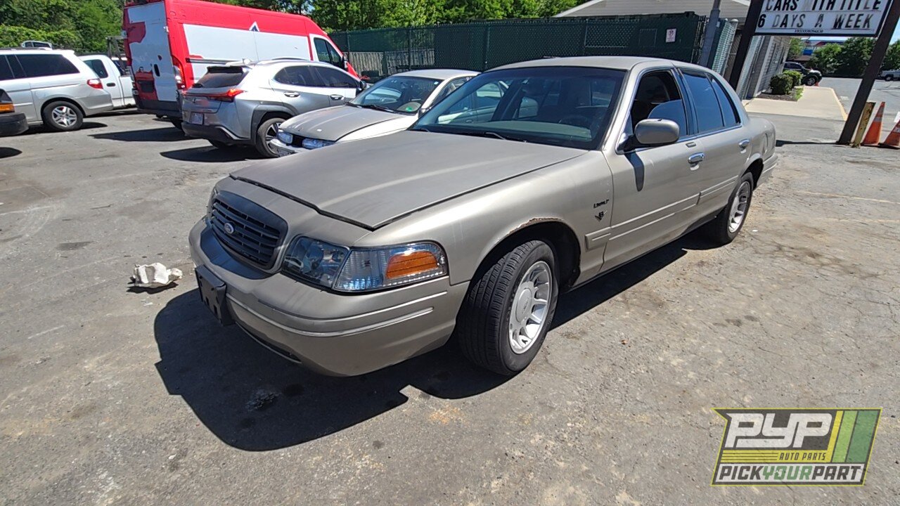 Photo of 2001 Ford Crown Victoria