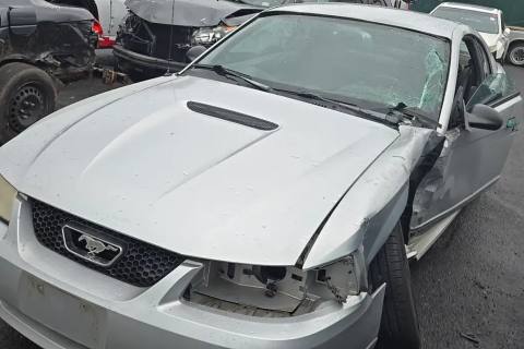 Photo of 1999 Ford Mustang