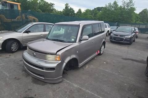 Photo of 2004 Scion Xb