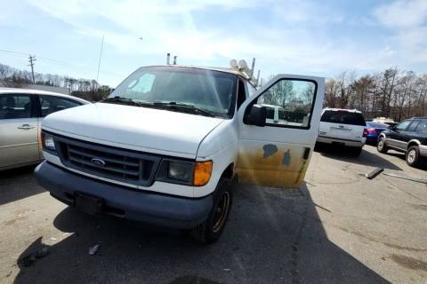 Photo of 2006 Ford E-250