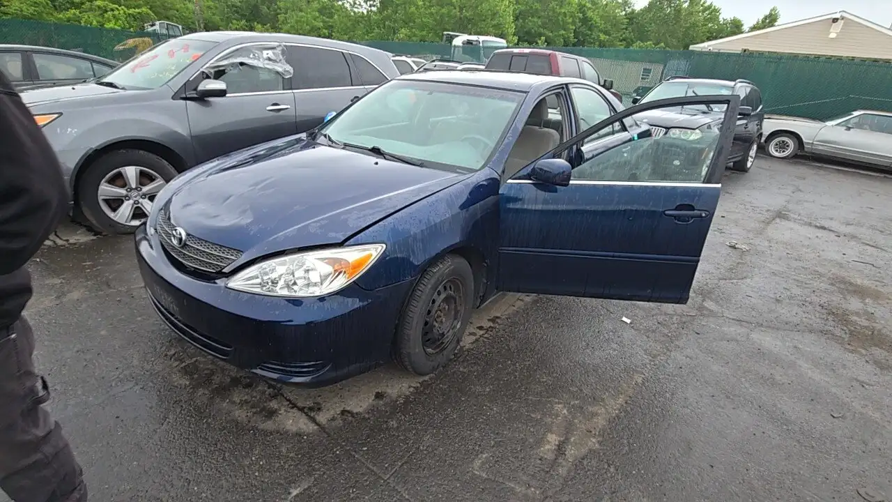 Photo of 2004 Toyota Camry