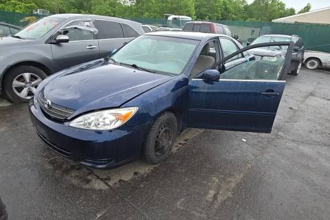 Photo of 2004 Toyota Camry