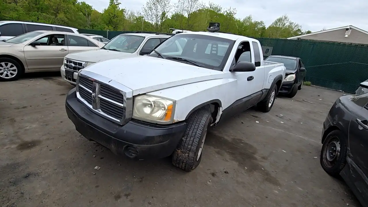 Photo of 2005 Dodge Dakota