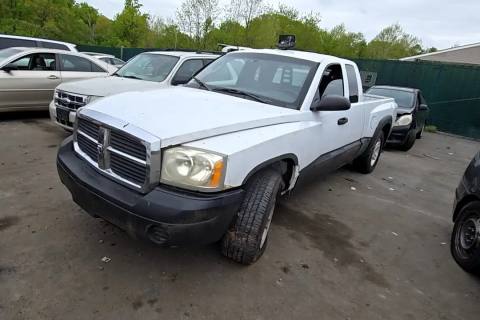 Photo of 2005 Dodge Dakota