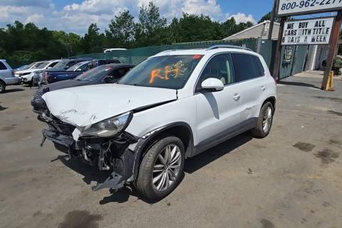 Photo of 2011 Volkswagen Tiguan