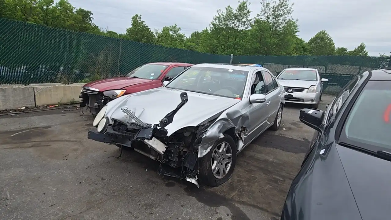 Photo of 2004 Mercedes-Benz E320