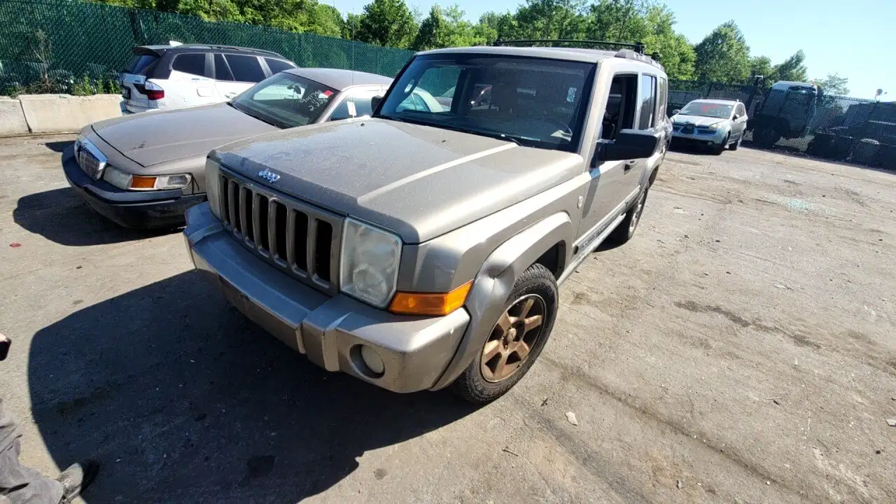 Photo of 2006 Jeep Commander