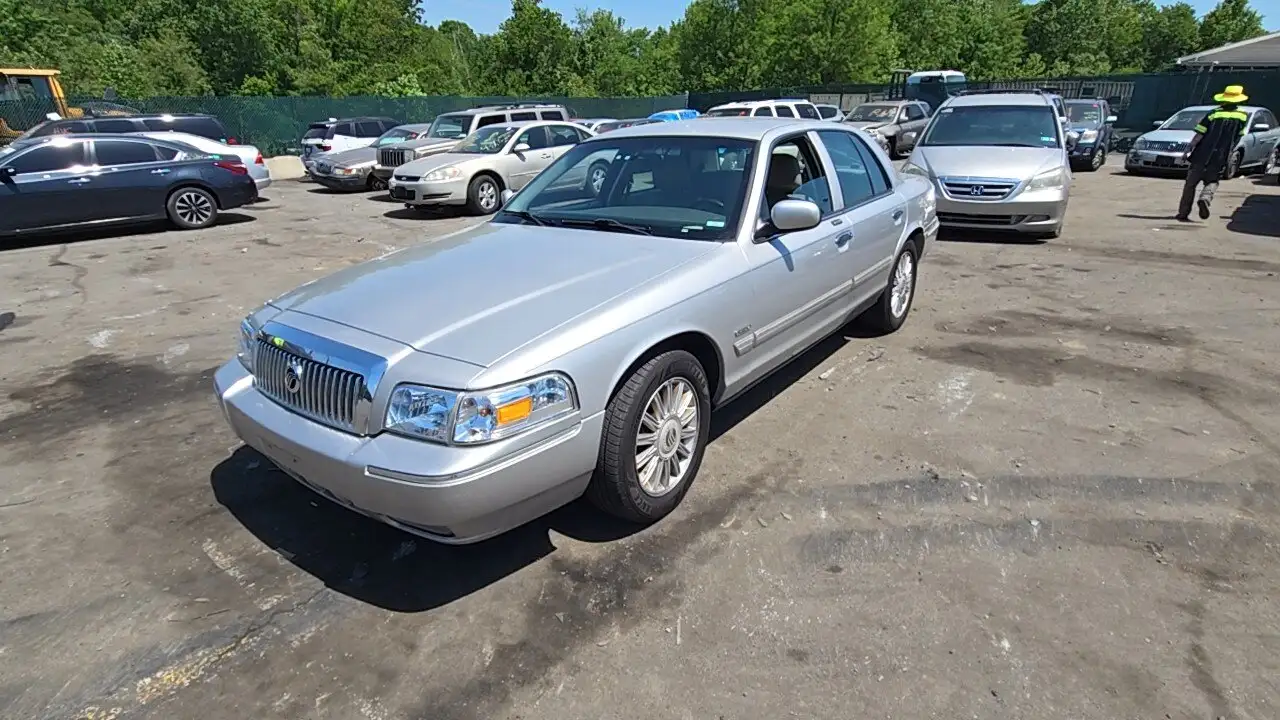 Photo of 2009 Mercury Grand Marquis