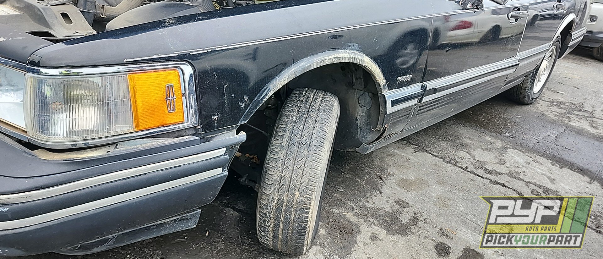 Photo of 1994 Lincoln Town Car