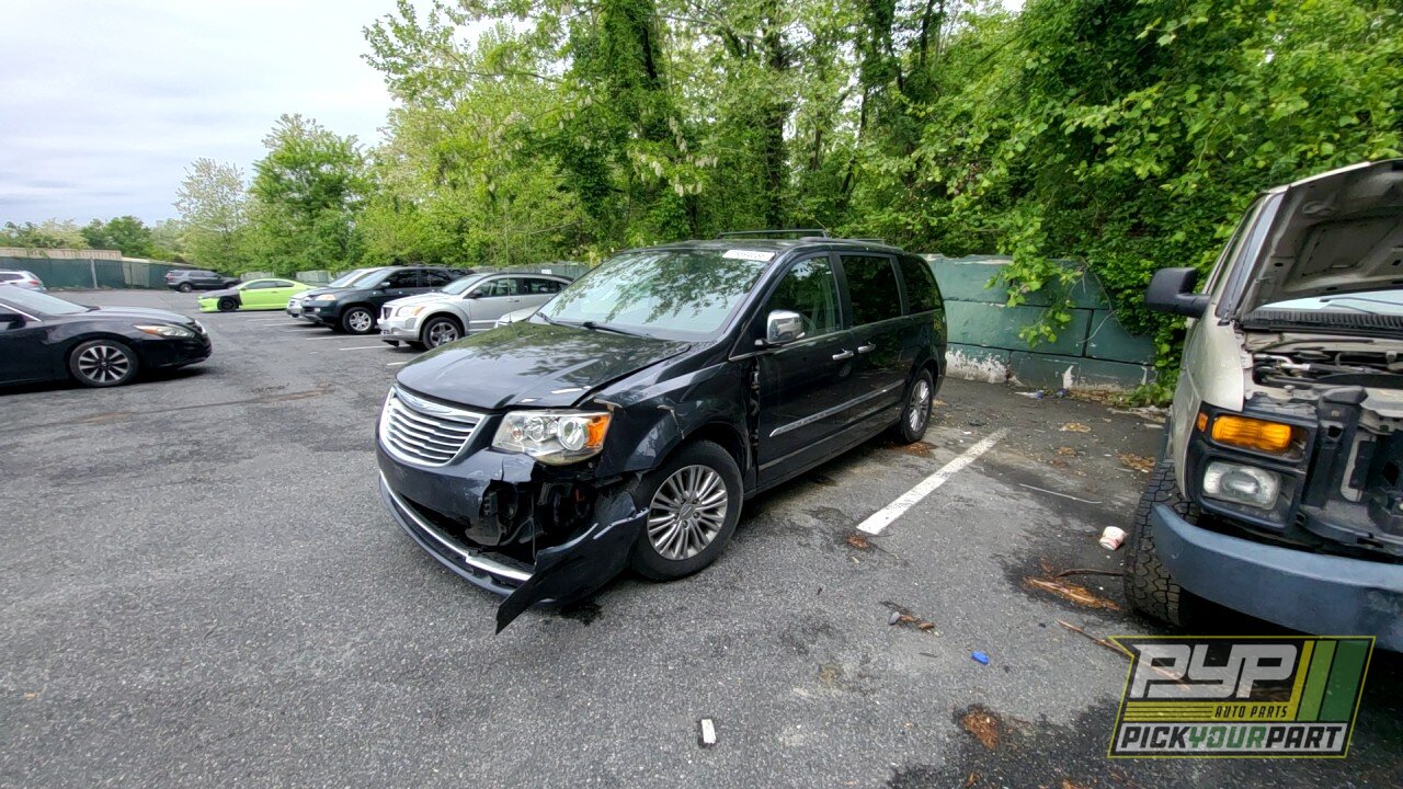 Photo of 2013 Chrysler Town & Country