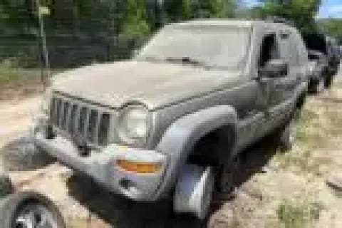 Photo of 2004 Jeep Liberty