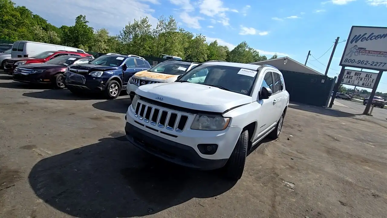 Photo of 2011 Jeep Compass