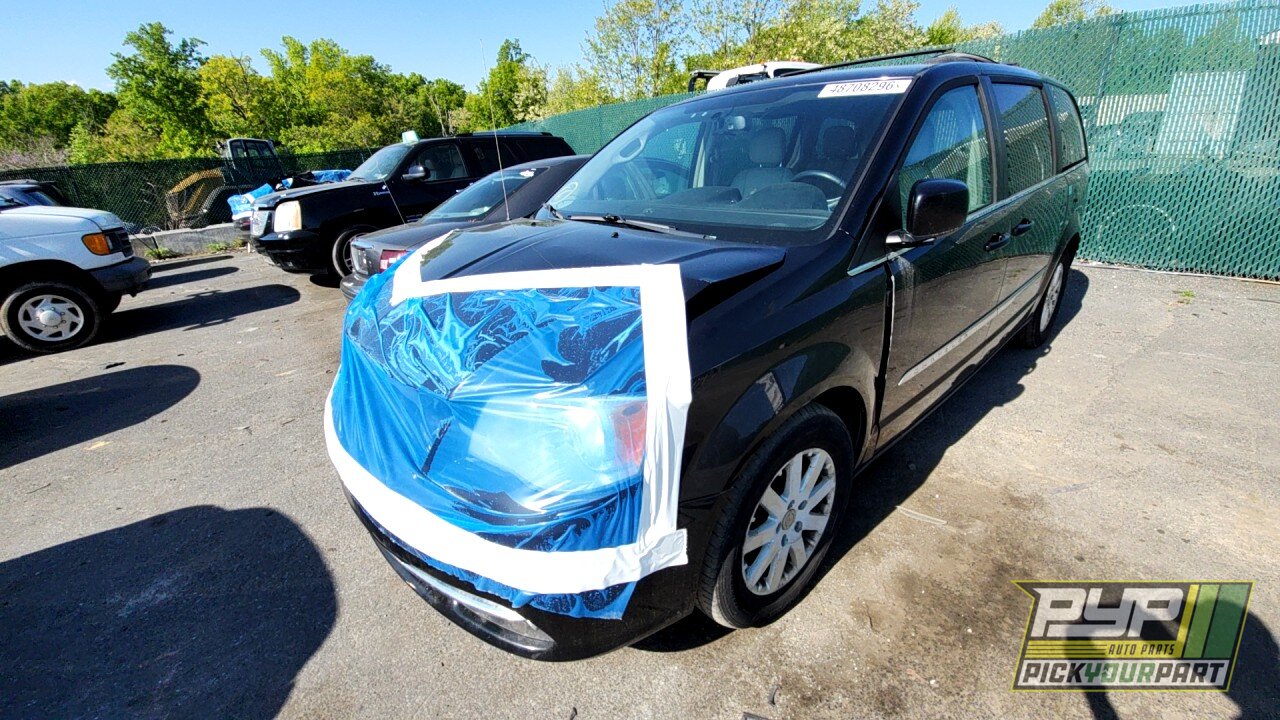 Photo of 2013 Chrysler Town & Country