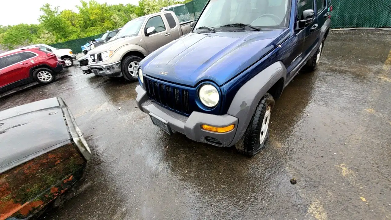 Photo of 2002 Jeep Liberty