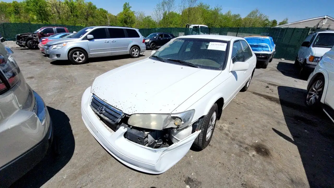 Photo of 2000 Toyota Camry