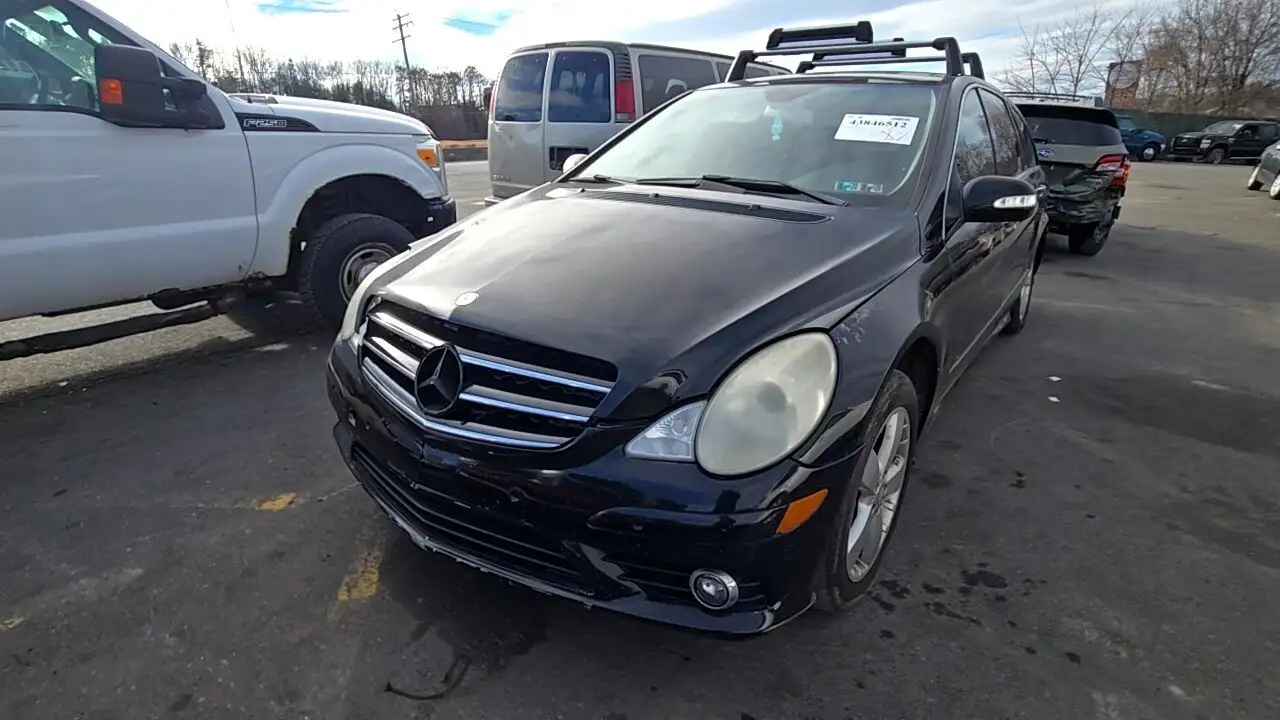 Photo of 2009 Mercedes-Benz R350
