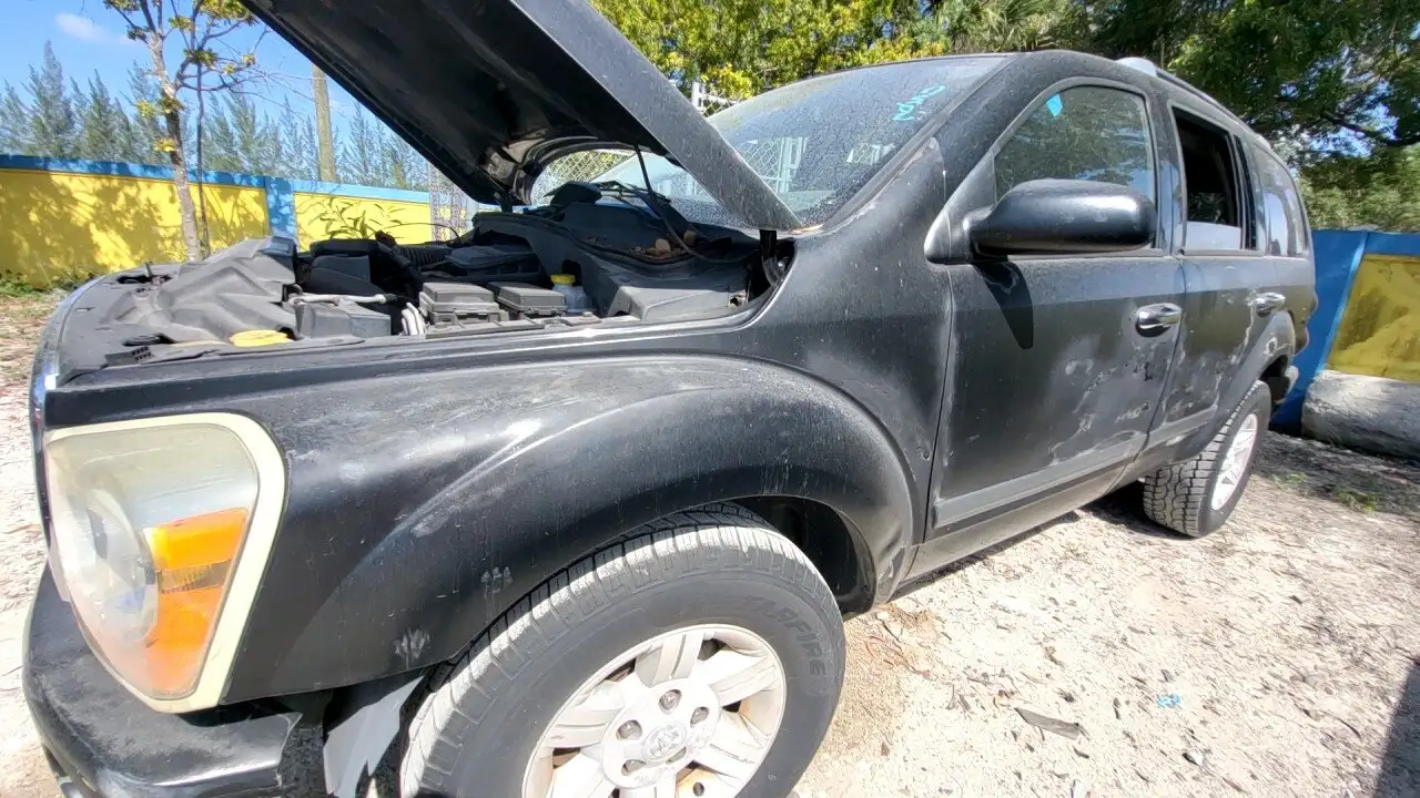 Photo of 2005 Dodge Durango